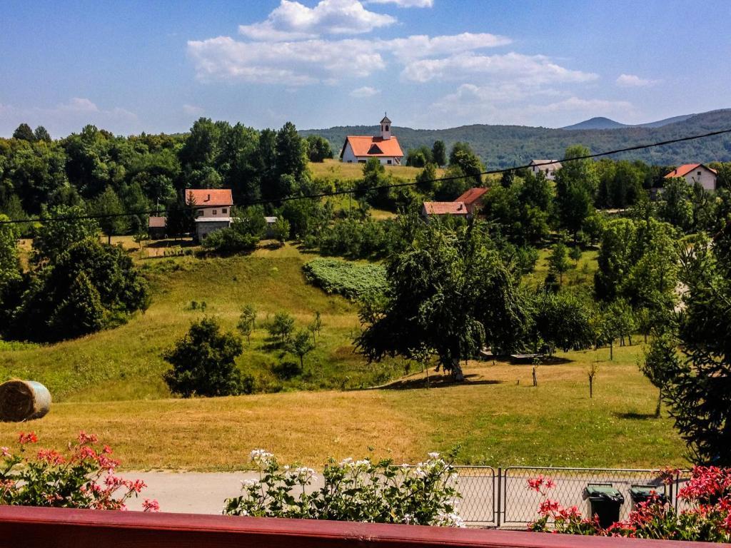 Guesthouse Ante Hodak Seliste Dreznicko Bagian luar foto